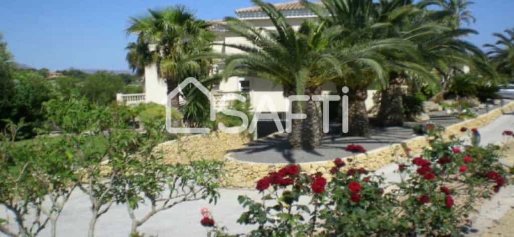 жилой дом в Foyes Blanques, Valencia 11513838