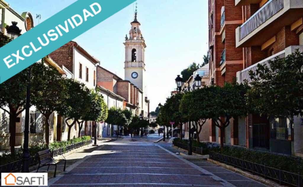 व्यावसायिक में Montcada, Comunidad Valenciana 11513870