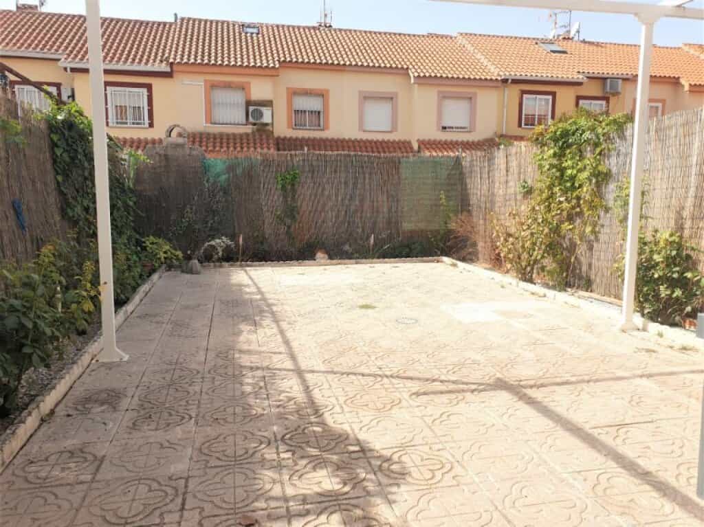 σπίτι σε Cabañas de la Sagra, Castilla-La Mancha 11513935