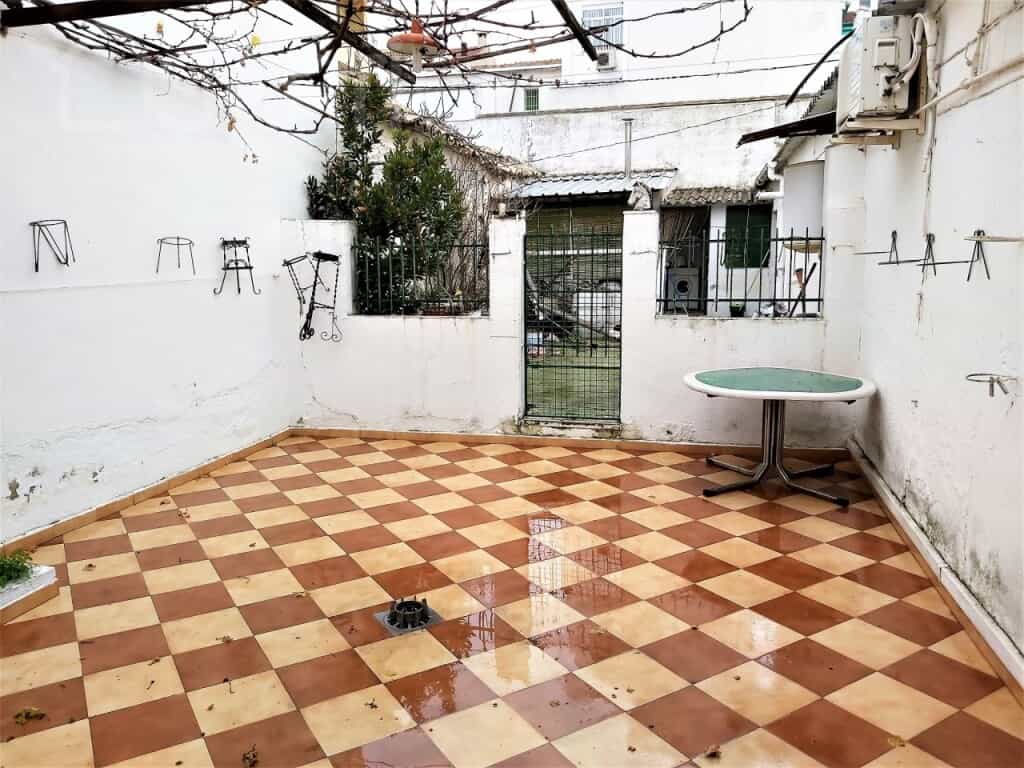 Rumah di Mancha Real, Andalusia 11514219