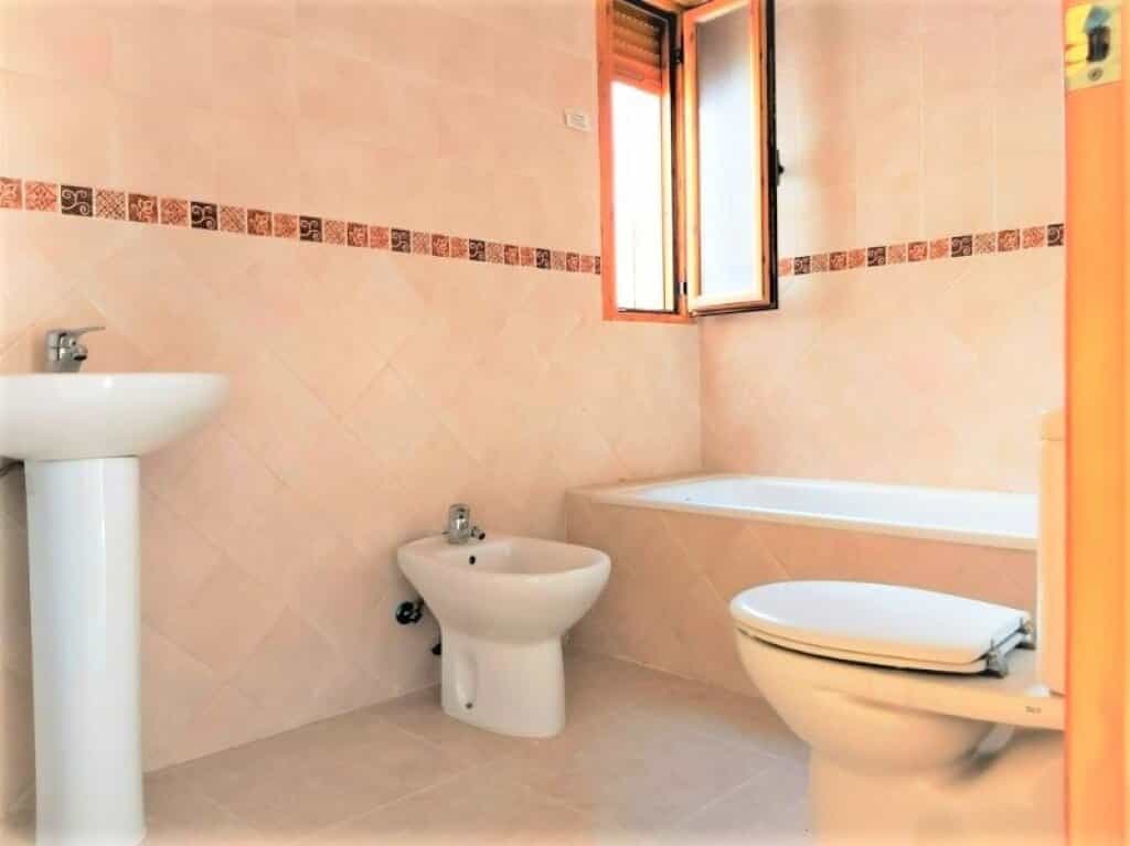 House in Mancha Real, Andalucía 11514238