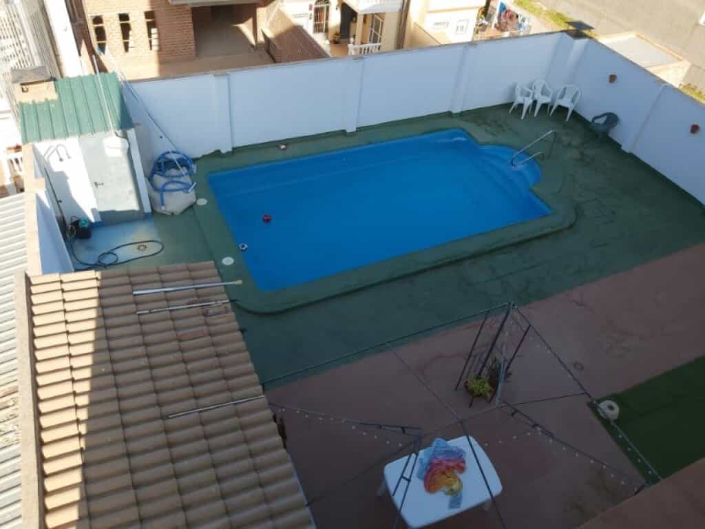 公寓 在 Mancha Real, Andalucía 11514248