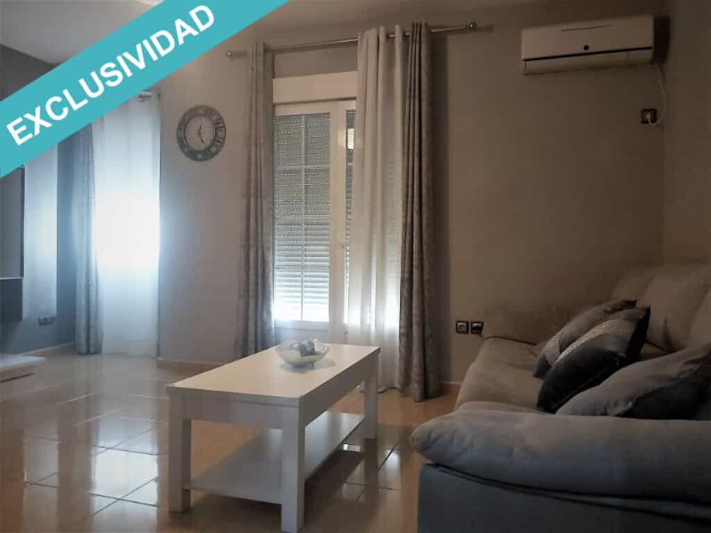 Condominium in Mancha Real, Andalusia 11514249
