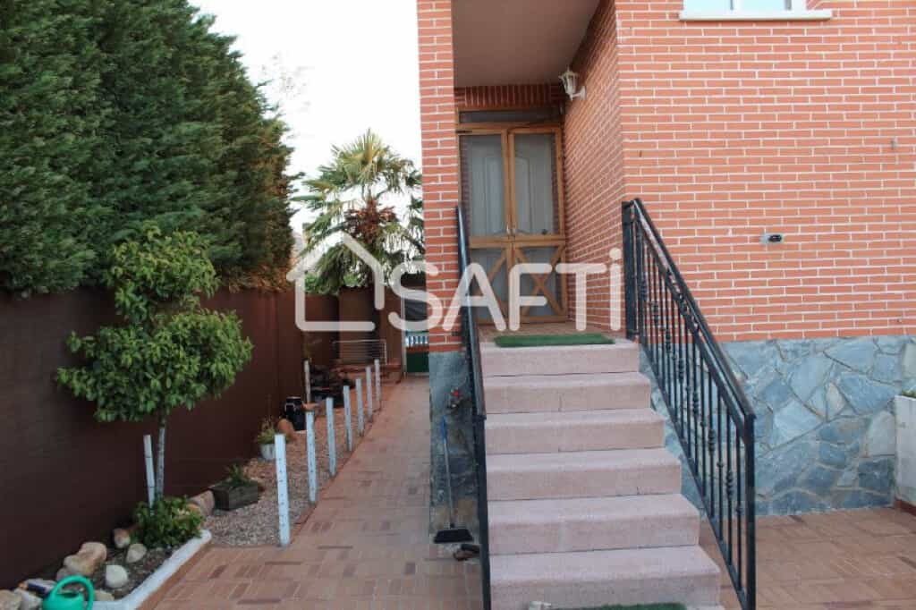 Casa nel Valdetorres de Jarama, Comunidad de Madrid 11514271