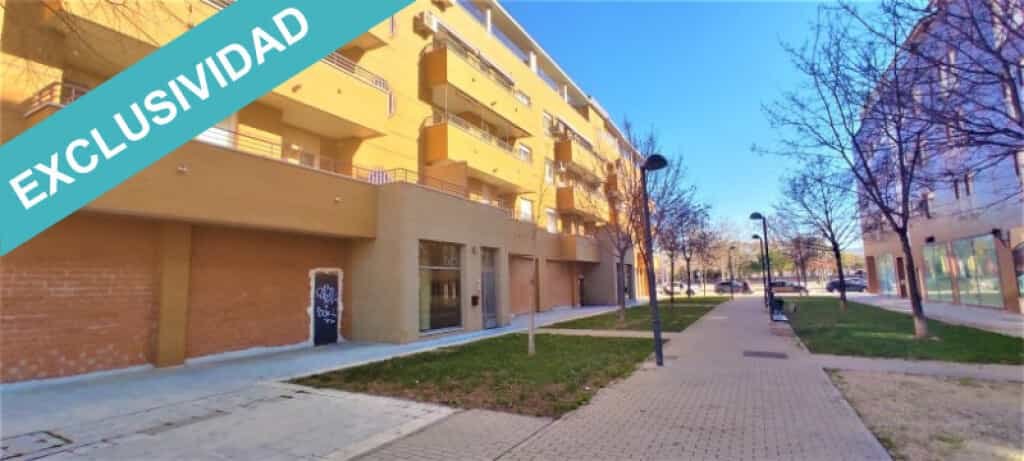 Condominium in Azuqueca de Henares, Castilla-La Mancha 11514426
