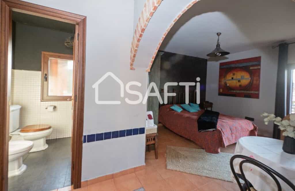 Condominium in Villar de Olalla, Castilla-La Mancha 11514442