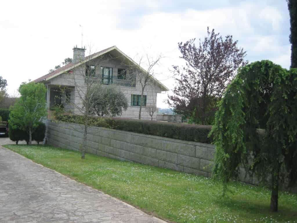 Rumah di Luou, Galicia 11514498