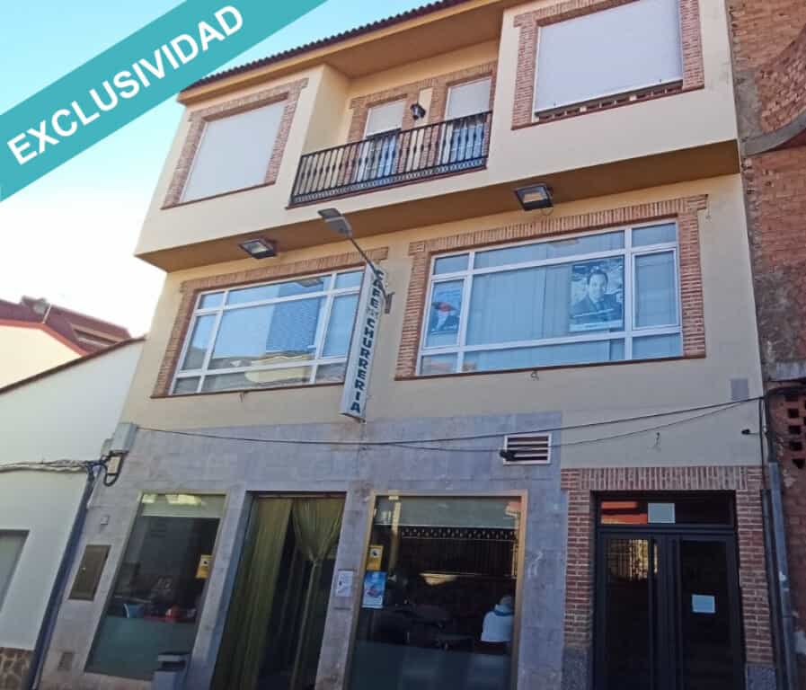 Condominium in Argamasilla de Calatrava, Castilië-La Mancha 11514553