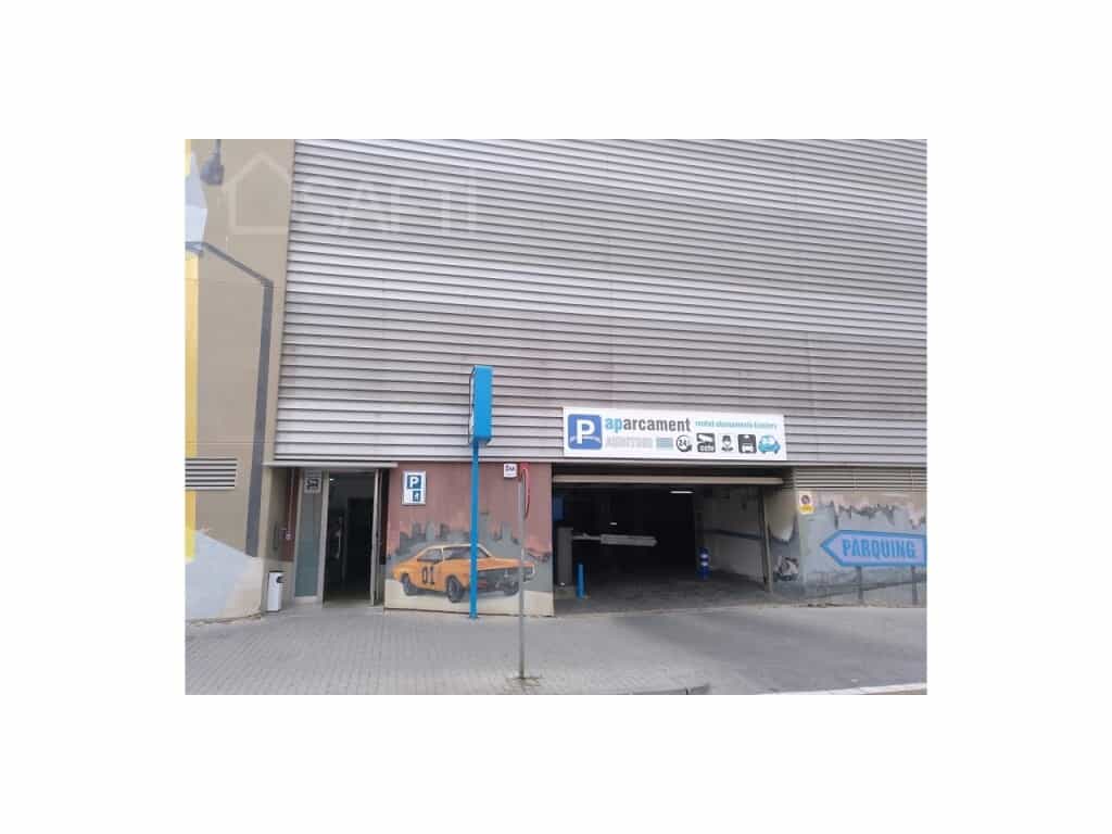 Industrieel in Lleida, Catalunya 11514602