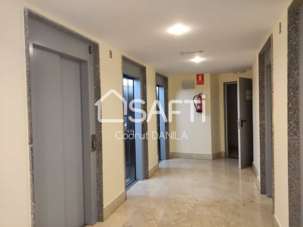 Condominium in Oropesa, Valencia 11514791