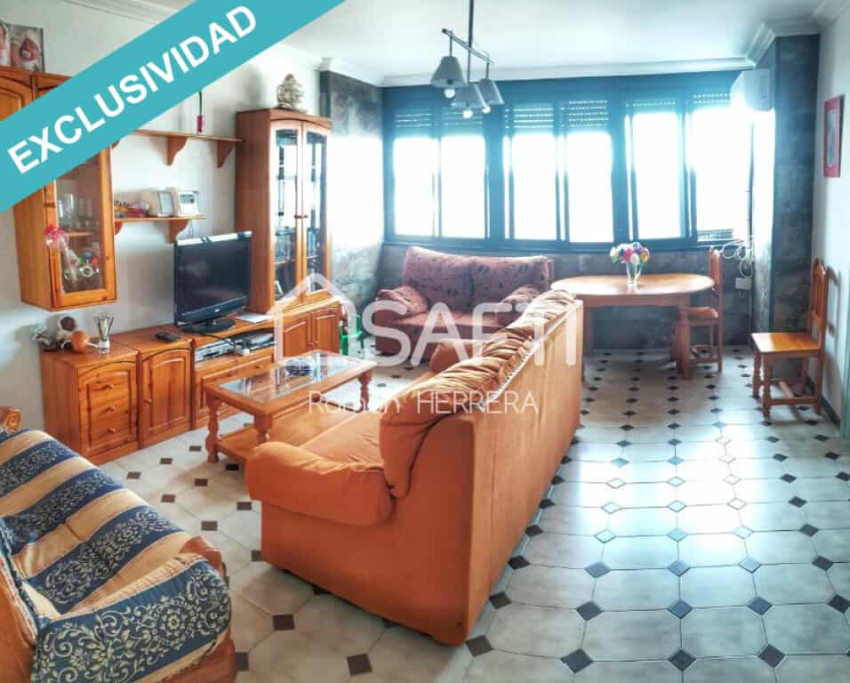 Condominium in Algeciras, Andalusia 11514856