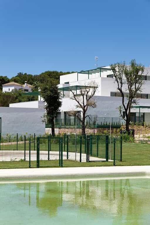 Condominio en San Roque, Andalucía 11514870