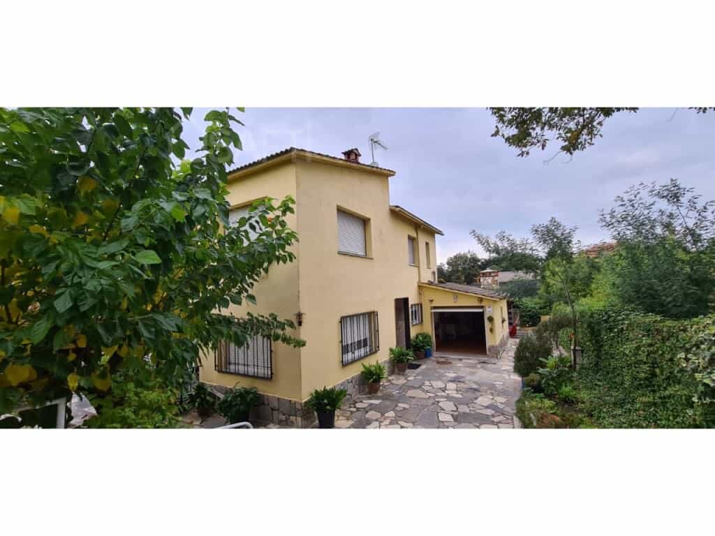 Будинок в Кальдас де Малавелла, Каталонія 11515126