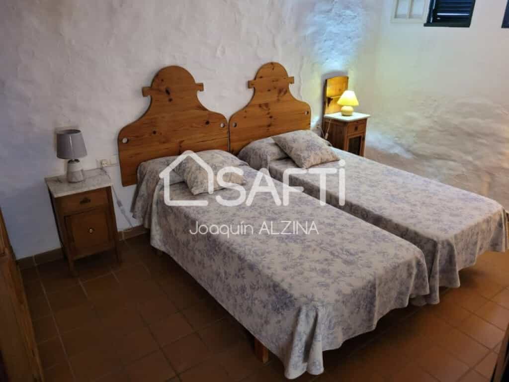 Будинок в Es Mercadal, Illes Balears 11515162