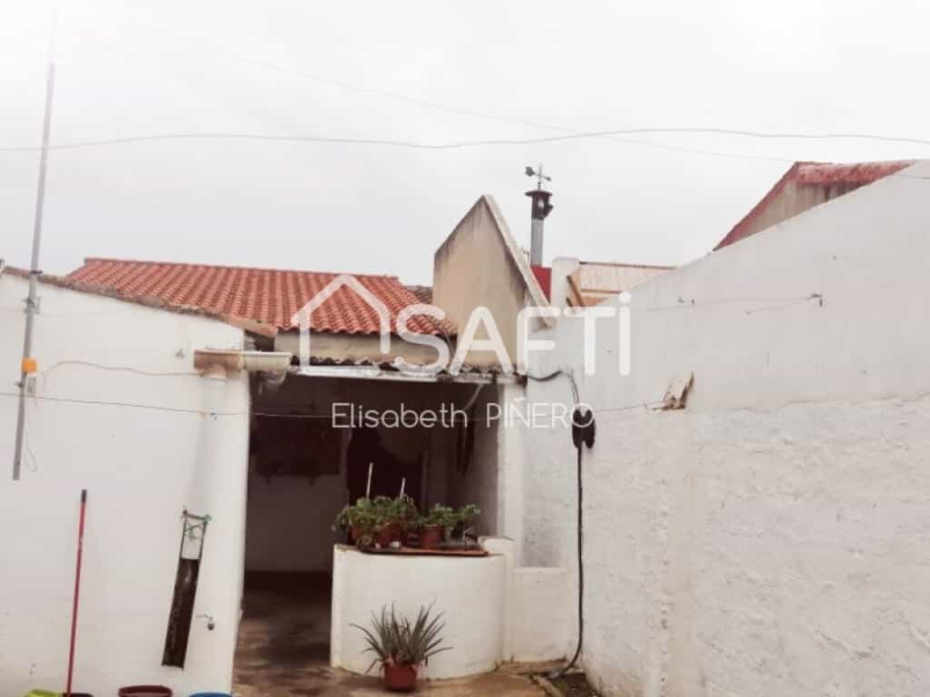 房子 在 Puebla de la Calzada, Extremadura 11515241