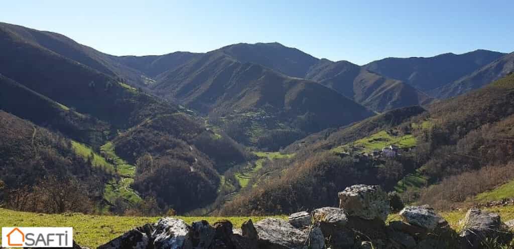 Land in Cangas de Narcea, Asturias 11515293