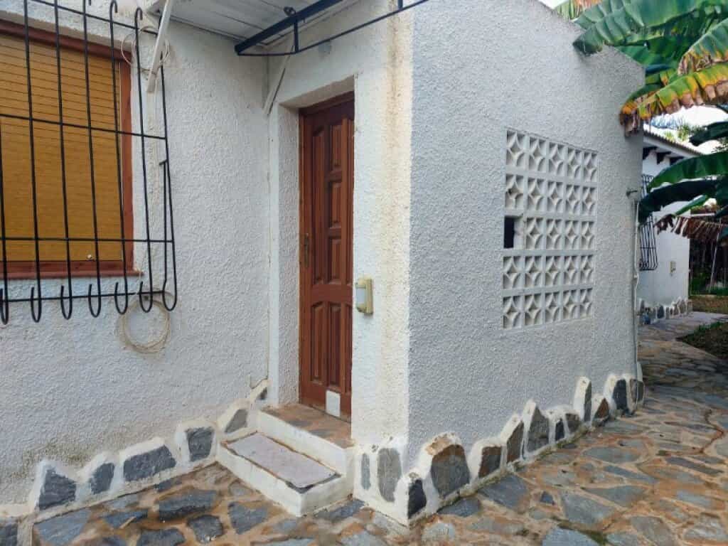 жилой дом в Orihuela, Comunidad Valenciana 11515351