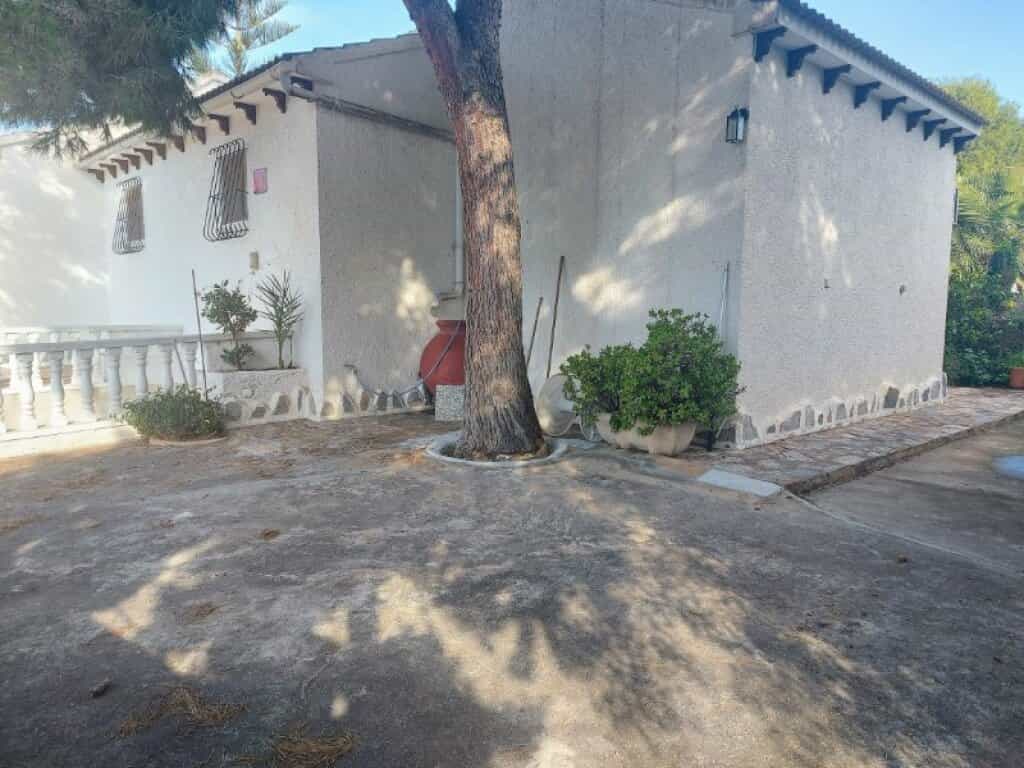 жилой дом в Orihuela, Comunidad Valenciana 11515351