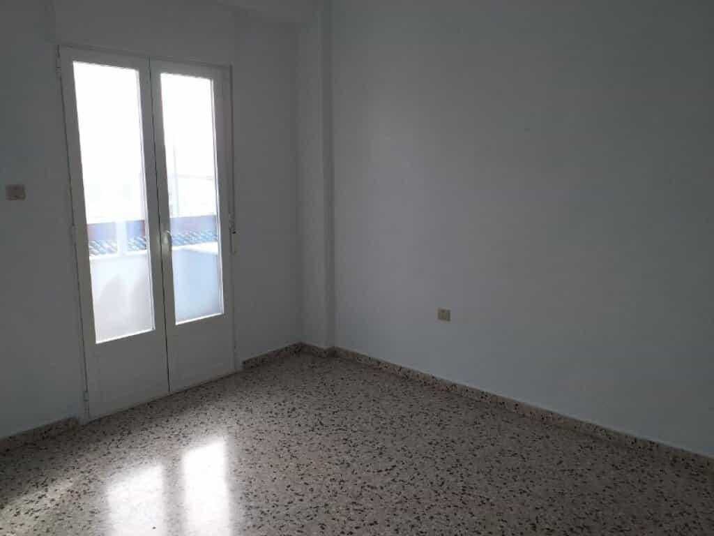 Condominium in Yecla, Murcia 11515533