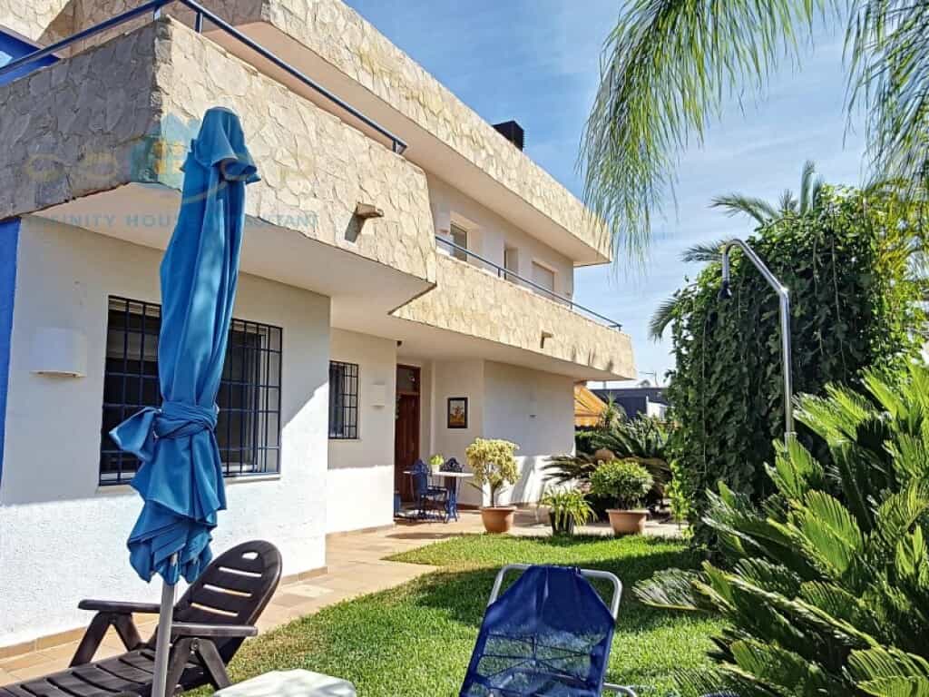 بيت في Adsubia, Comunidad Valenciana 11515566