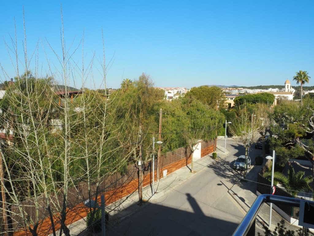 Condominium in Sitges, Catalunya 11515776