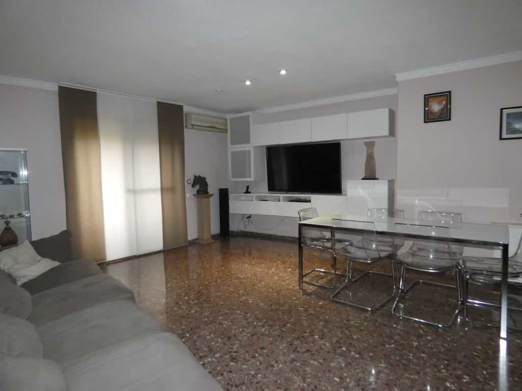 公寓 在 米斯拉塔, 巴倫西亞 11515915