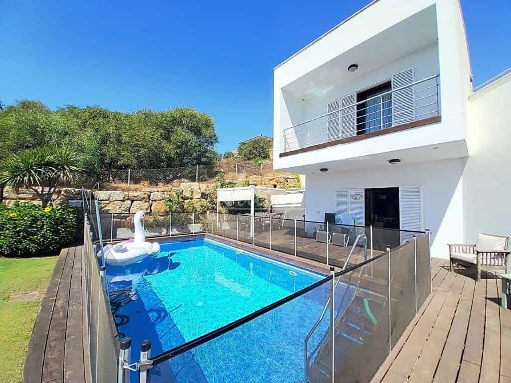 Residential in San Roque, Andalucía 11516027