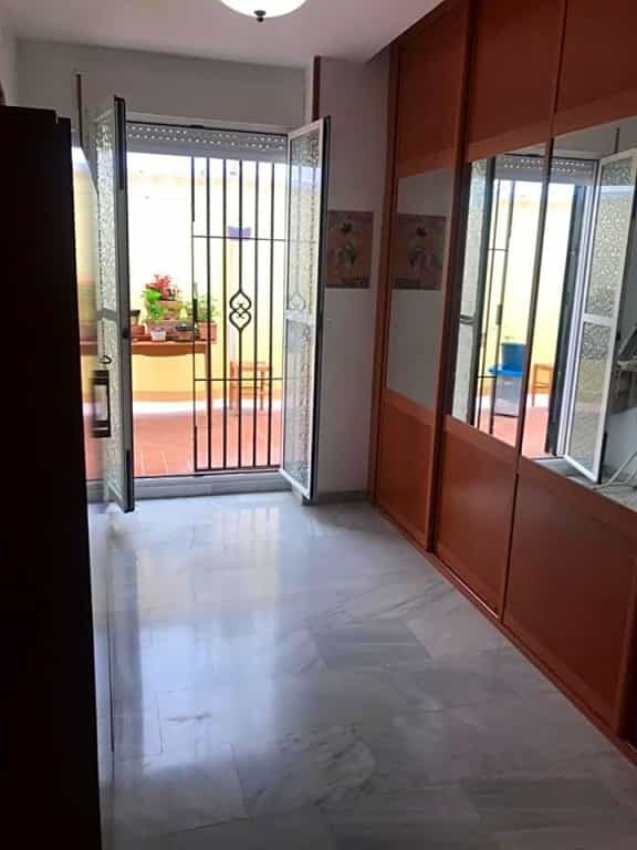 Condominium dans Huelva, Andalousie 11516053