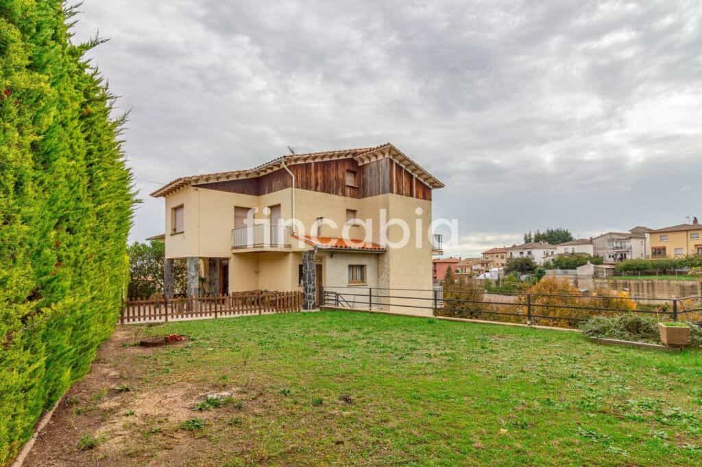 жилой дом в Сан-Иларио-Сакальм, Каталония 11516255