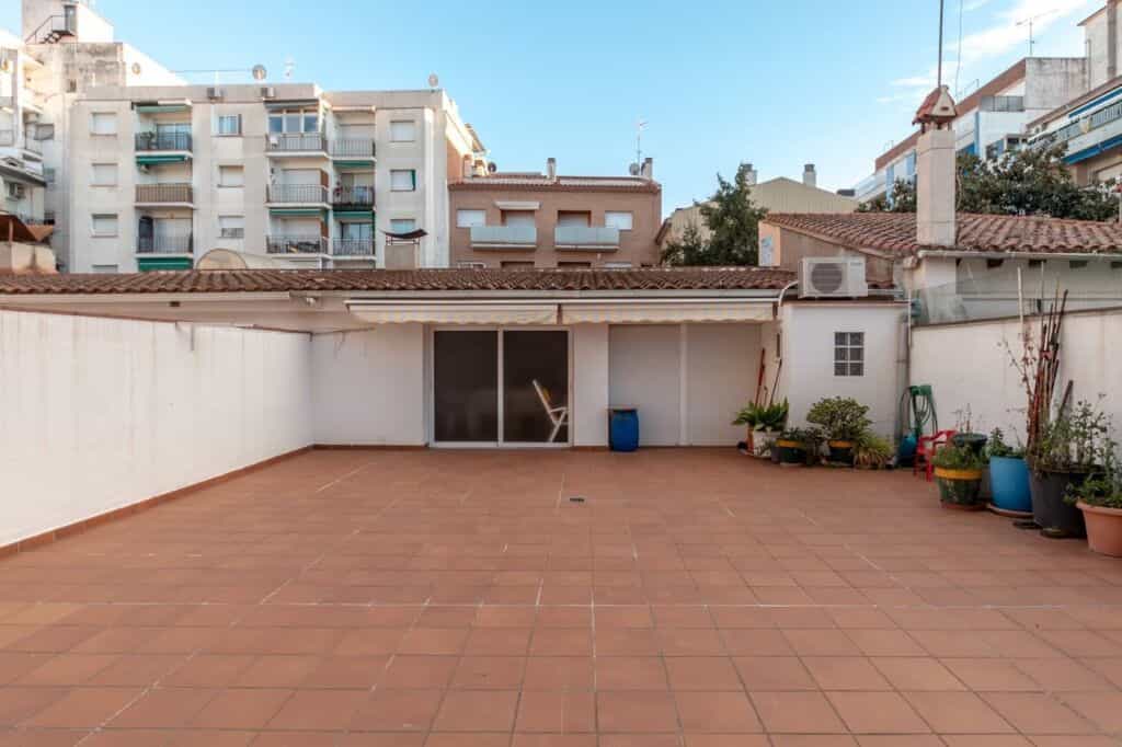 Condominium in Pineda de Mar, Catalunya 11516303