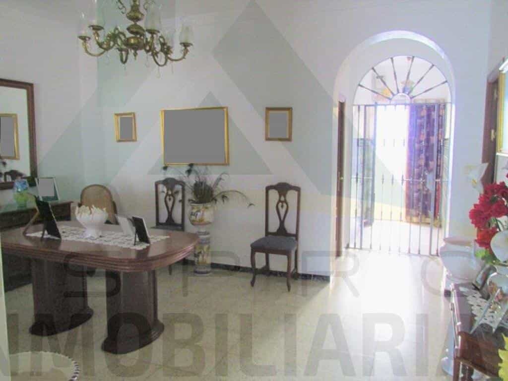 House in Pilas, Andalusia 11516304