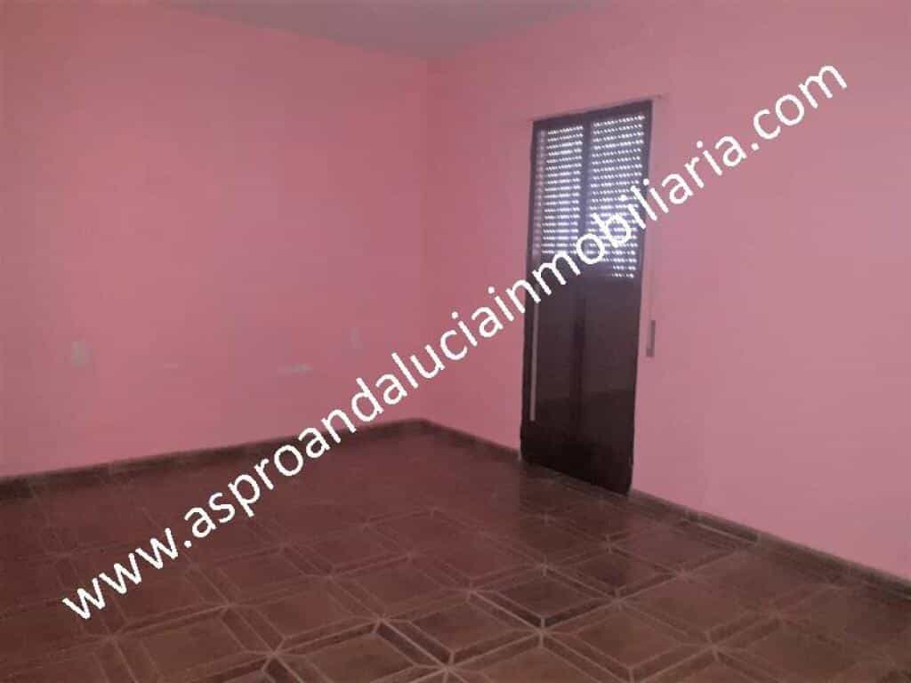 House in Olivares, Andalusia 11516349