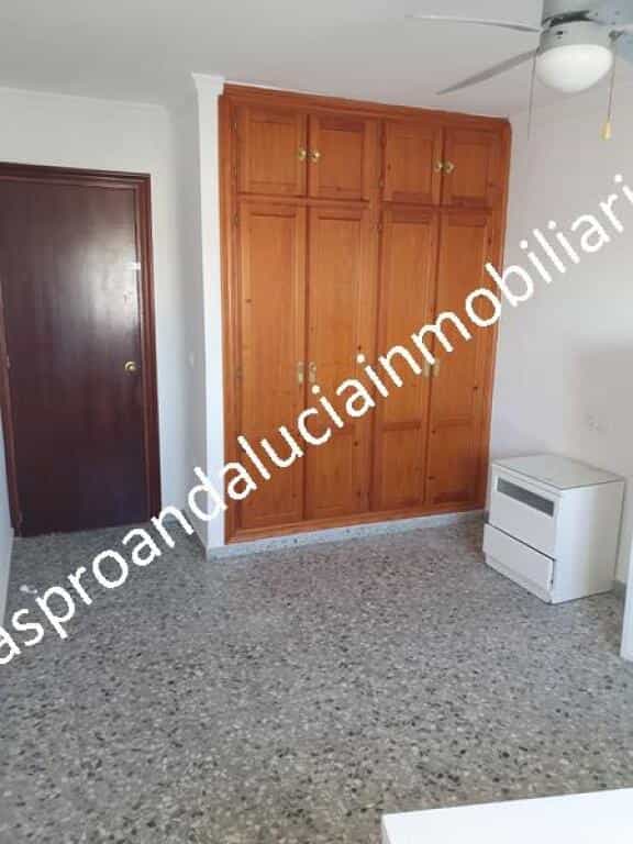 Condominium in Pilas, Andalusia 11516356