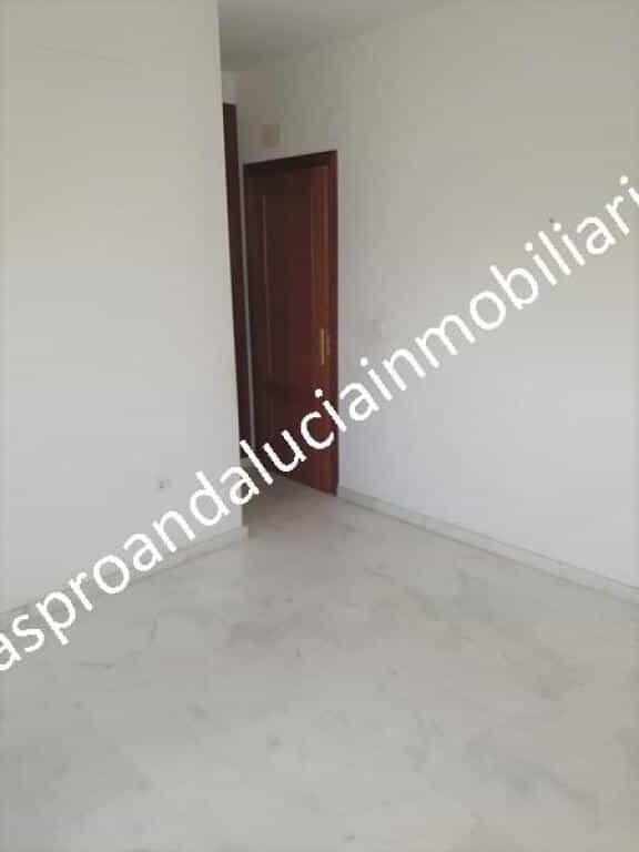 Condominium in Hinojos, Andalusia 11516359