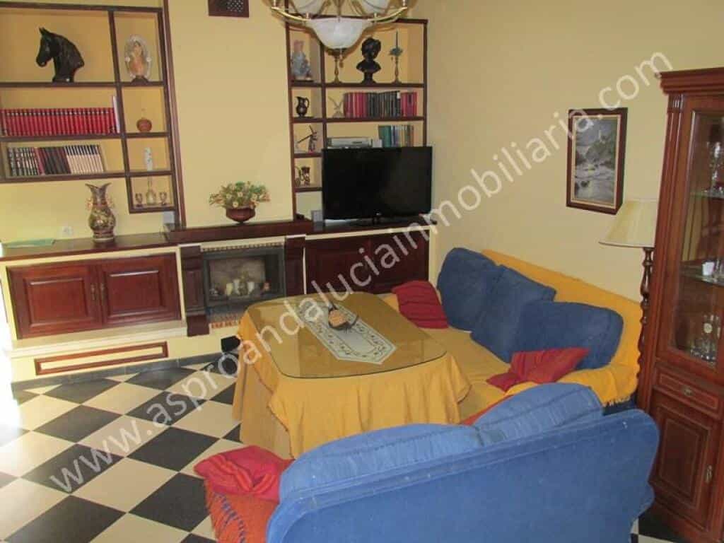 House in Pilas, Andalusia 11516389