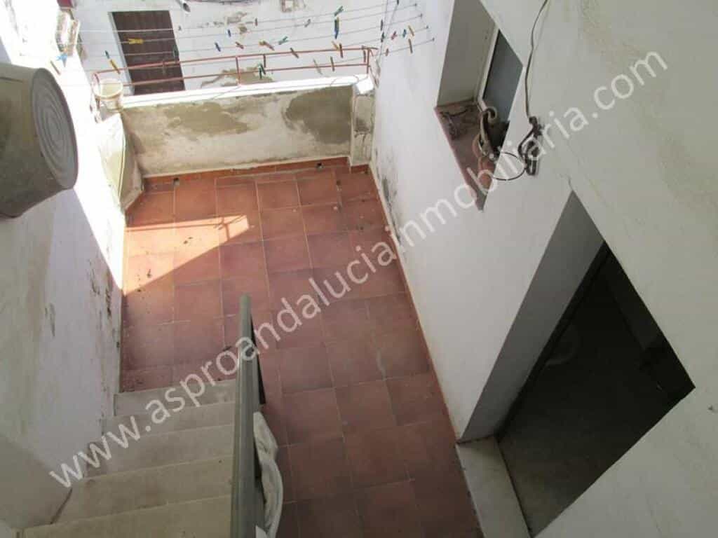 House in Pilas, Andalusia 11516393