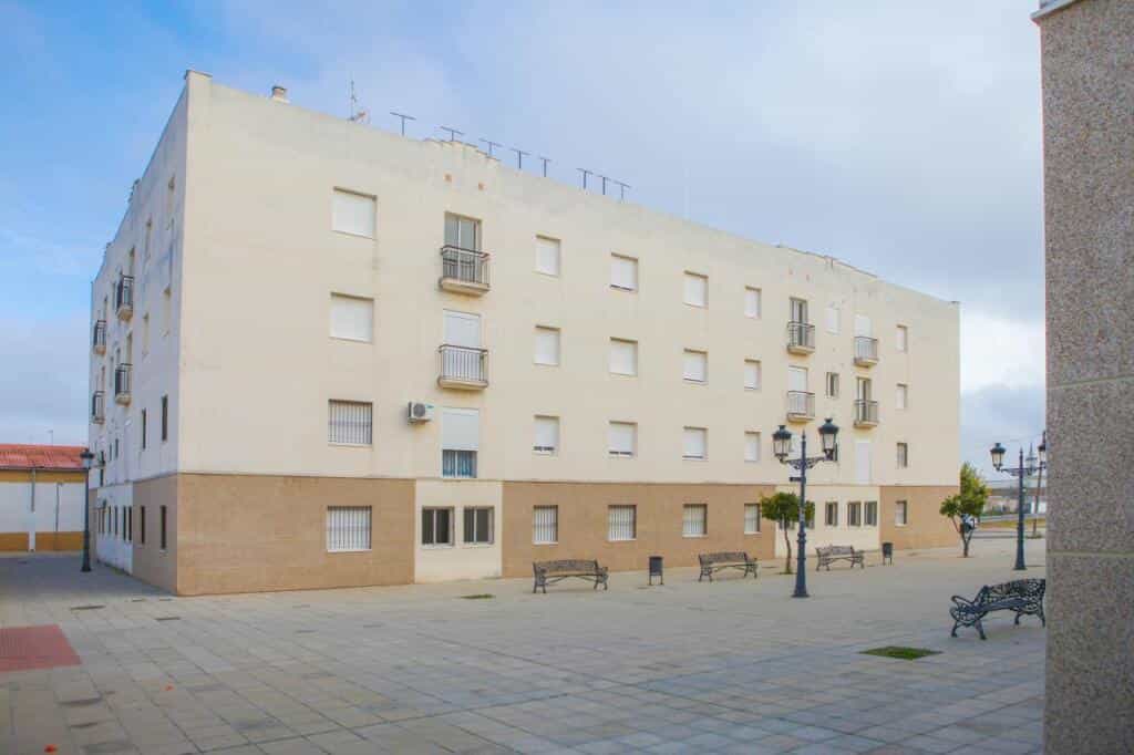 Condominium in La Palma del Condado, Andalucía 11516421