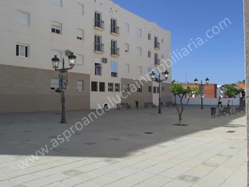 Eigentumswohnung im La Palma del Condado, Andalusia 11516421