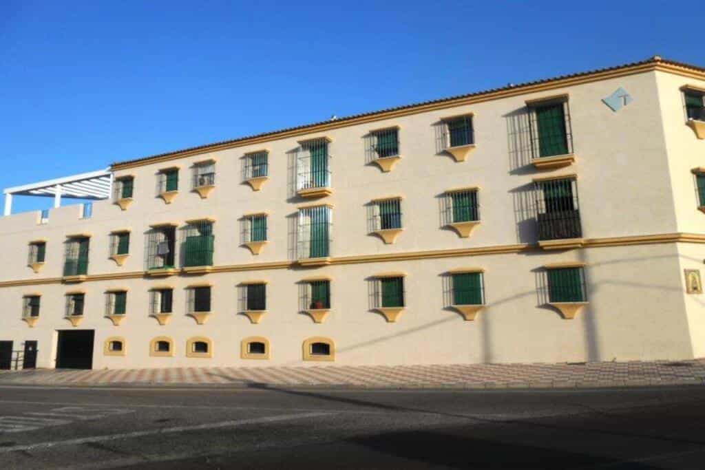 Condominium in Bollullos par del Condado, Andalusia 11516437