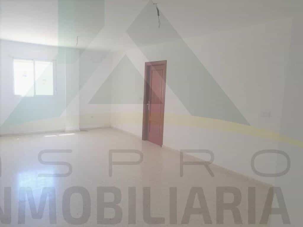 Osakehuoneisto sisään Pilas, Andalusia 11516442