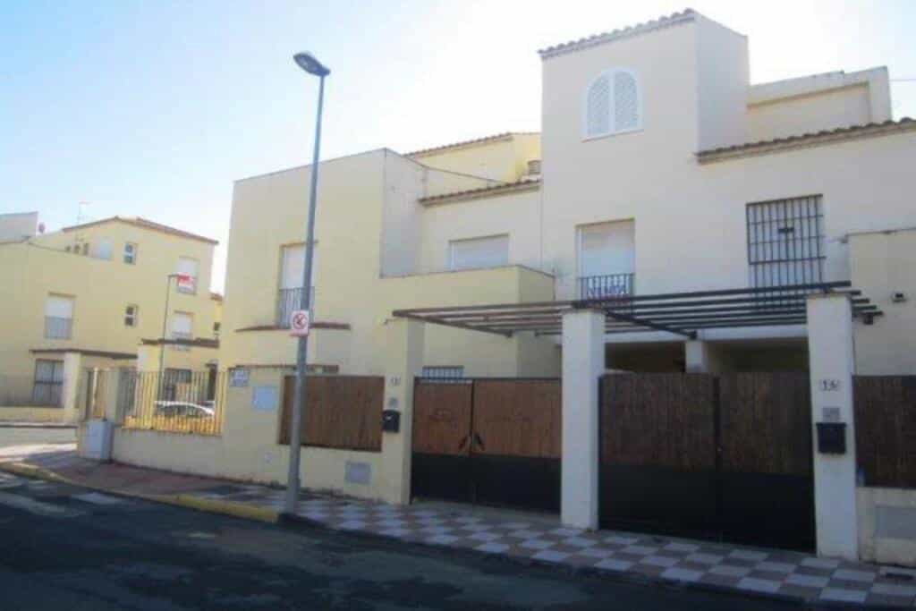 House in Acala del Rio, Andalusia 11516446
