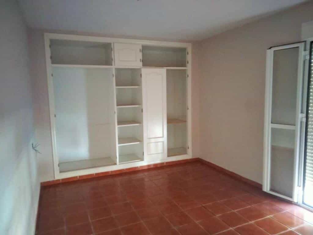 House in Tomares, Andalusia 11516486
