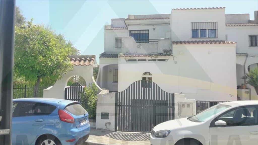 House in Tomares, Andalusia 11516500