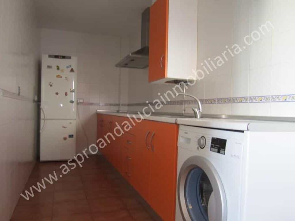 Condominium in Pilas, Andalusia 11516501