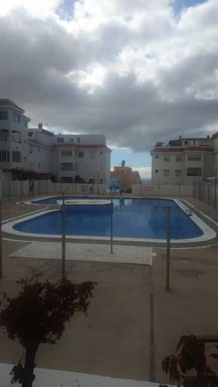 Condominium in Arona, Canarias 11516614