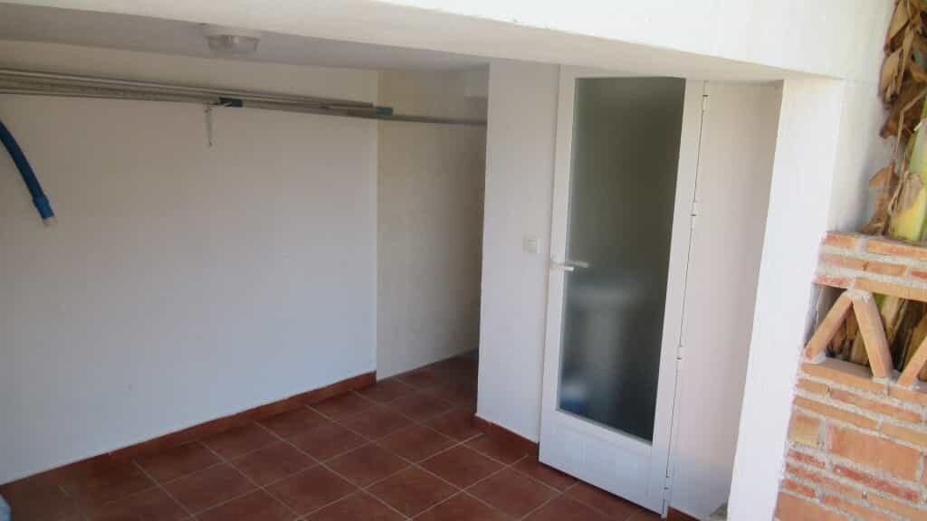 жилой дом в Velilla-Taramay, Andalucía 11516789