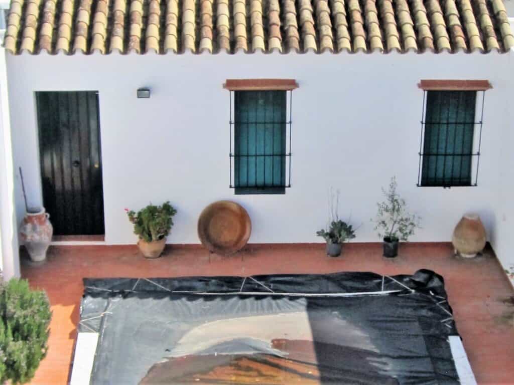 Будинок в La Puebla de Cazalla, Andalucía 11516968