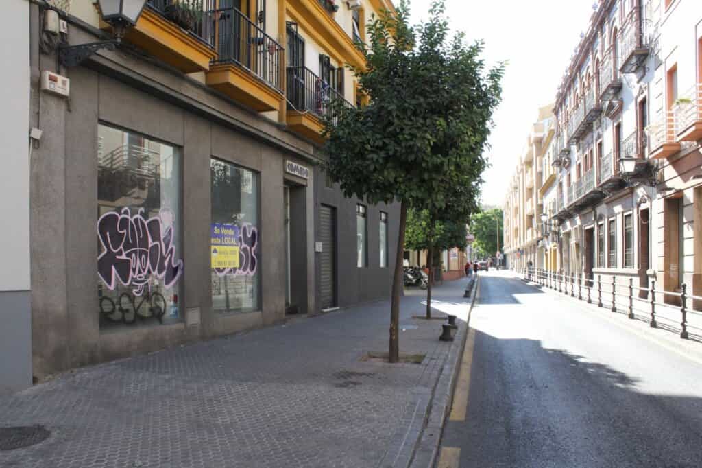 工業的 在 Sevilla, Andalusia 11516993