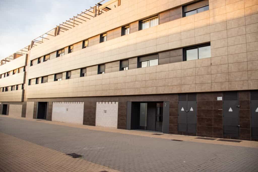 Condominium in Dos Hermanas, Andalucía 11517022