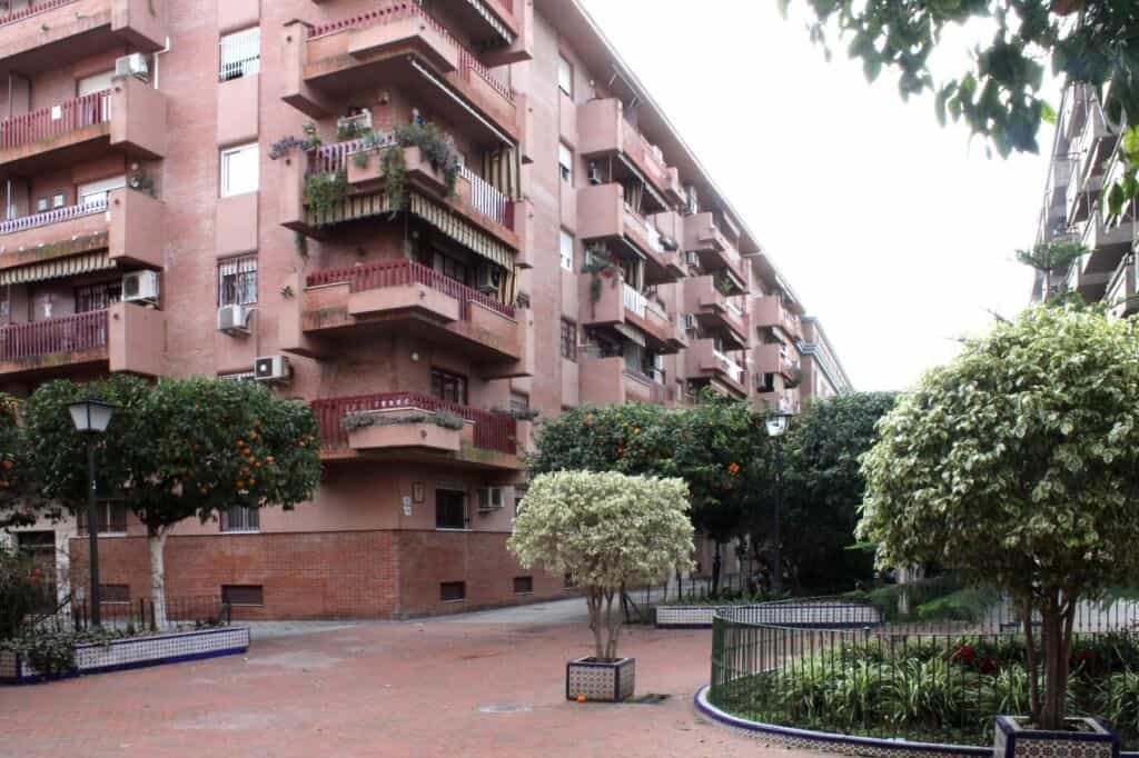 Condominium in Sevilla, Andalusië 11517037